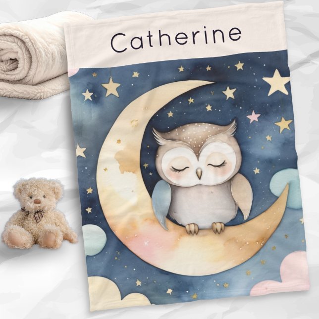 Couverture Polaire Chouette mignonne sur la lune avec ciel nocturne P (A fleece blanket with personalized name, and watercolor-style picture of a cute owl, moon and stars)