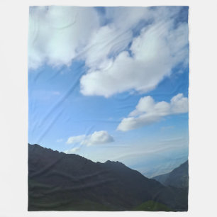 Couverture Polaire Cimes des Carpates sous un ciel bleu – Photographi