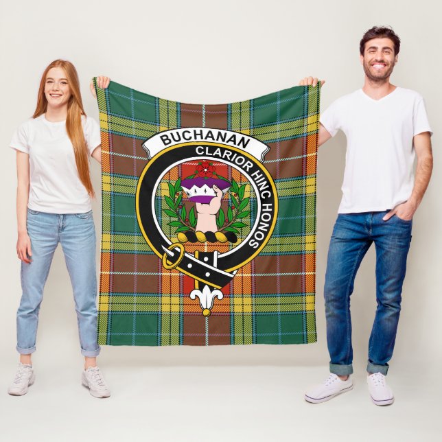 Couverture Polaire Clan Buchanan Old Sett Tartan Plaid (En situation)