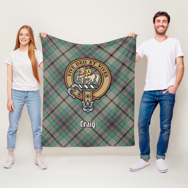 Couverture Polaire Clan Craig Crest sur Tartan (En situation)