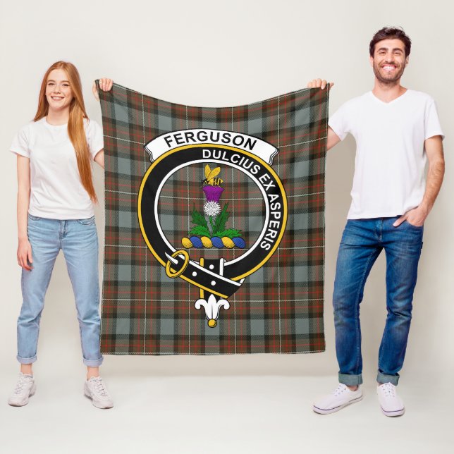 Couverture Polaire Clan Ferguson Patiné Tartan Plaid (En situation)