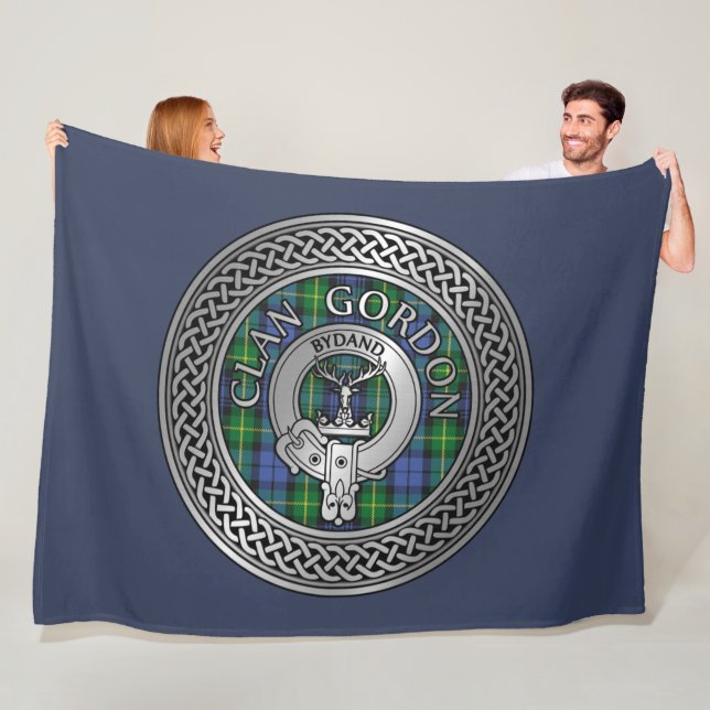 Couverture Polaire Clan Gordon Crest & Tartan Knot Blanche polaire (En situation)