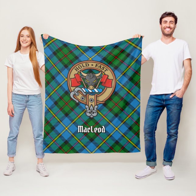 Couverture Polaire Clan MacLeod Crest sur Tartan (En situation)