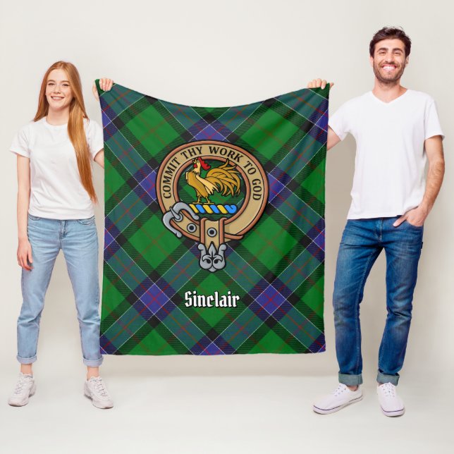 Couverture Polaire Clan Sinclair Crest sur la chasse Tartan (En situation)