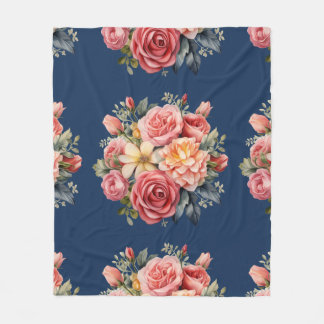 Couverture Polaire Classic Pink Roses Floral on a Blue Background