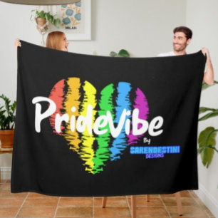 Couverture Polaire Cœur Arc-en-Ciel PrideVibe : Confort avec Fierté