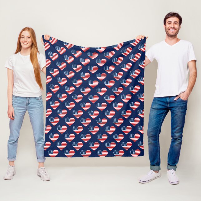 Couverture Polaire Cœurs de drapeau américain rouge, blanc et bleu pa (En situation)