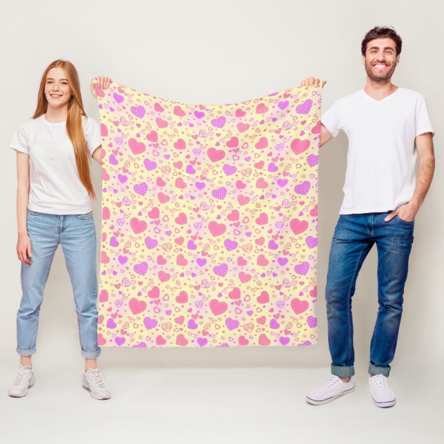 Couverture Polaire Coeurs roses Motif 01 Lyellow BG (En situation)