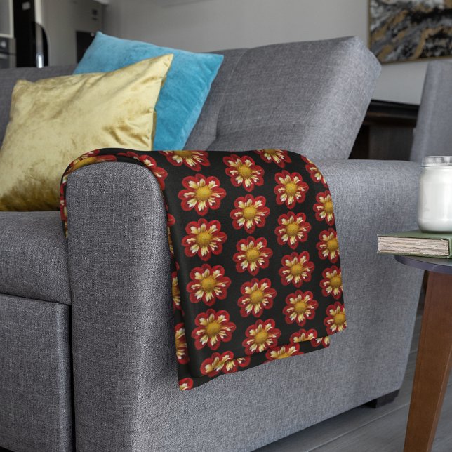 Couverture Polaire Collarette rouge Dahlia motifs floraux sur noir (In Situ Folded)