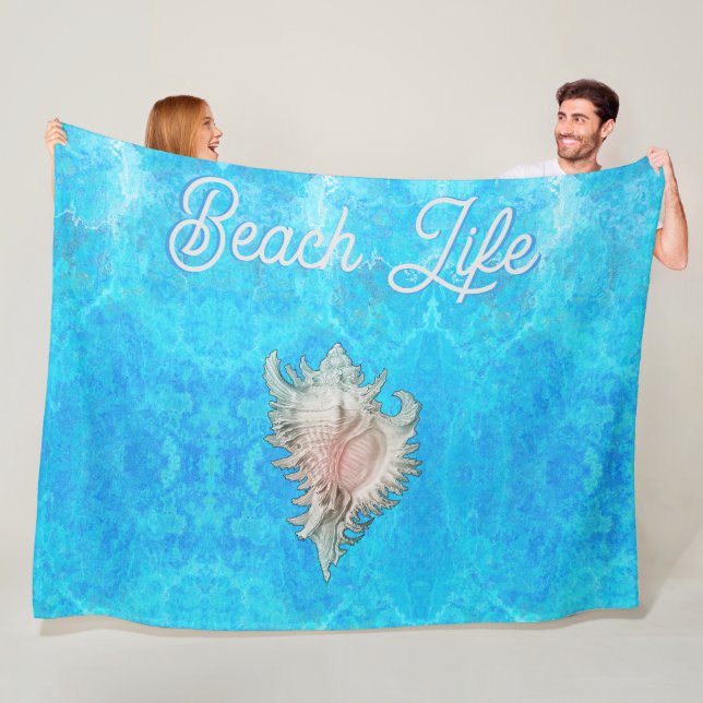 Couverture Polaire Conch Shell "Beach Life" (En situation)