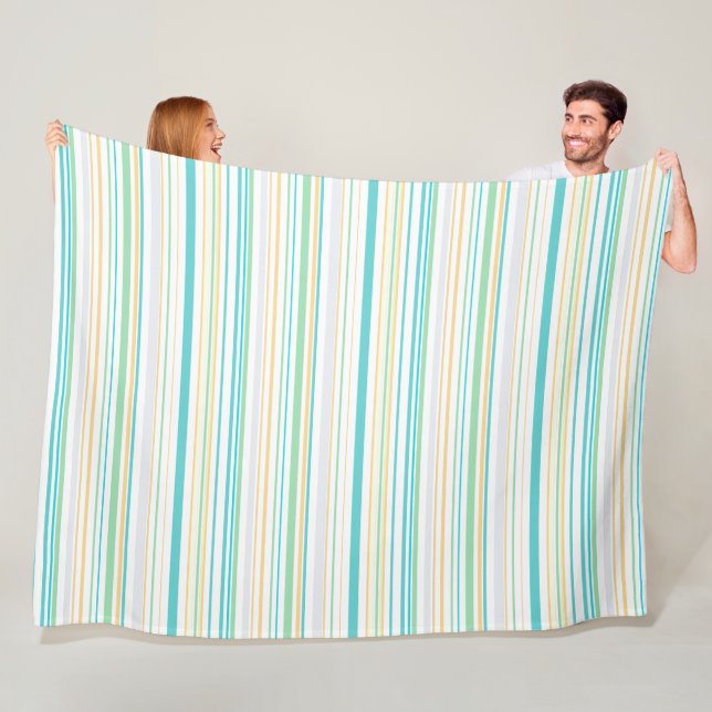 Couverture Polaire Confort Côté Mer : Plaid à Rayures de Plage (En situation)