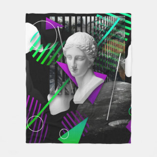 Couverture Polaire Contemporary art collage with plaster head statue