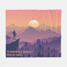 Coucher de soleil de montagne vintage violet jaune