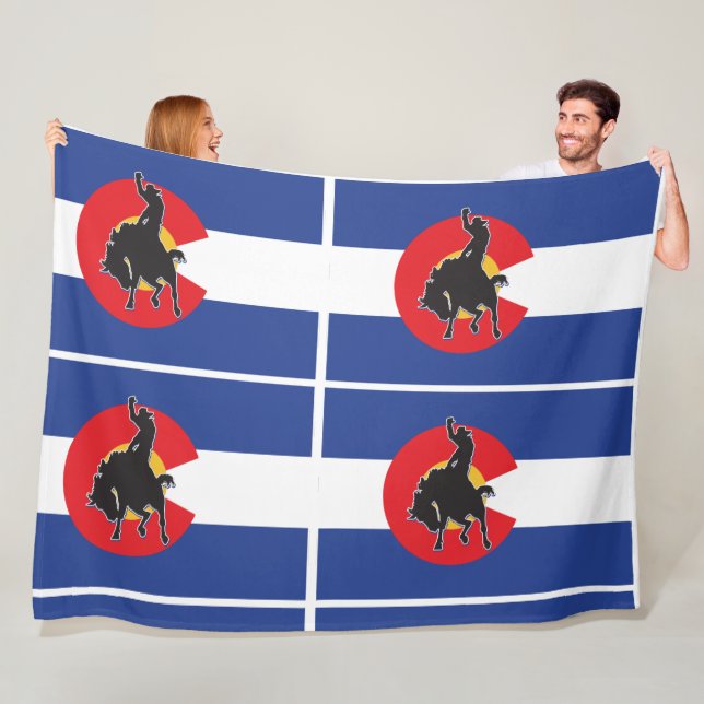 Couverture Polaire Cowboy drapeau du Colorado (En situation)