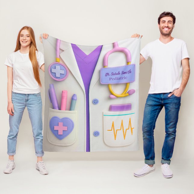 Couverture Polaire Cozy Doctor Blanket – Heart & Healing Design (En situation)
