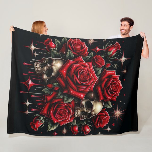 Couverture Polaire Crânes dorés et roses rouges scintillent de glamou (En situation)