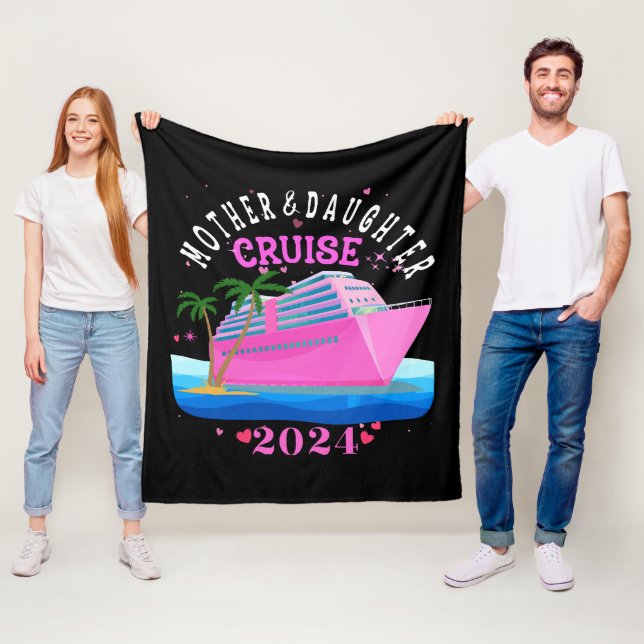 Couverture Polaire Croisière mère et fille 2024 (En situation)