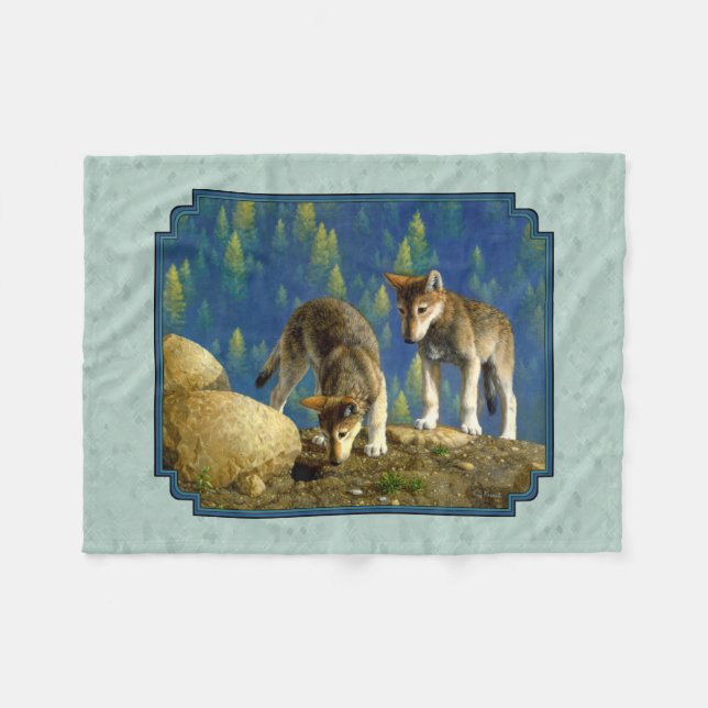Couverture Polaire Cuisine Curieux Pups De Loup Gris (Devant (Horizontal))