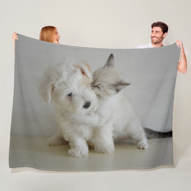 COUVERTURE POLAIRE CUISINE KISSING PUPPY (En situation)