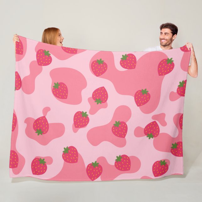 Couverture Polaire Cute Kawaii Motif de la vache fraise (En situation)
