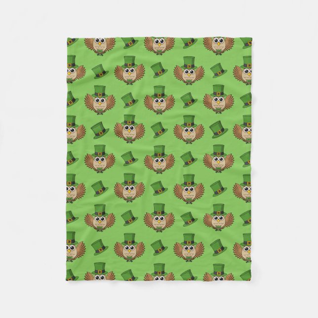 Couverture Polaire Cute St Patrick's Day Owl Cartoon (Devant)