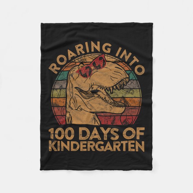 Couverture Polaire Dans 100 Jours De Jardin D'Enfants Cadeau Heureux  (Devant)