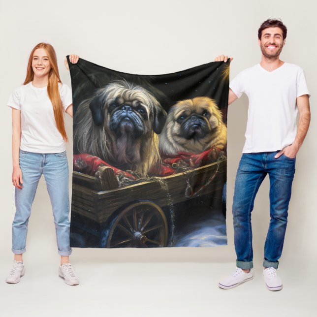 Couverture Polaire Décor de Noël Pekingese Snowy Sleigh (En situation)