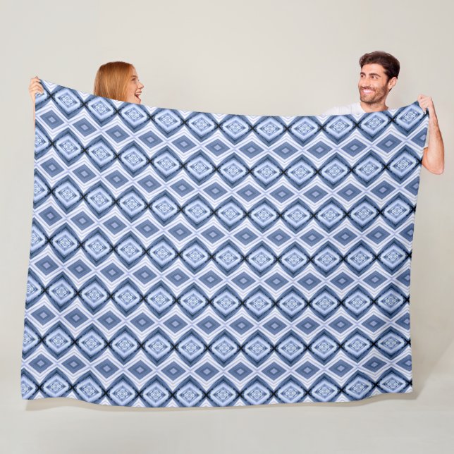 Couverture Polaire Diamants Bleus Motif Harmony Chaud et Douillet (En situation)