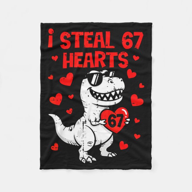 Couverture Polaire Dino Holding Heart I Steal 67 Hearts Funny Six Sev (Devant)