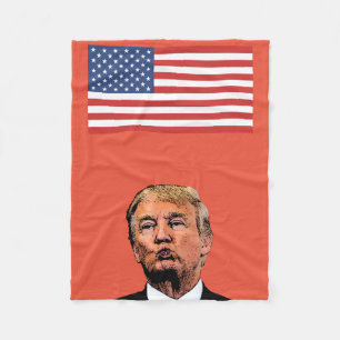 COUVERTURE POLAIRE DONALD TRUMP KISS FLEECE BLANKET