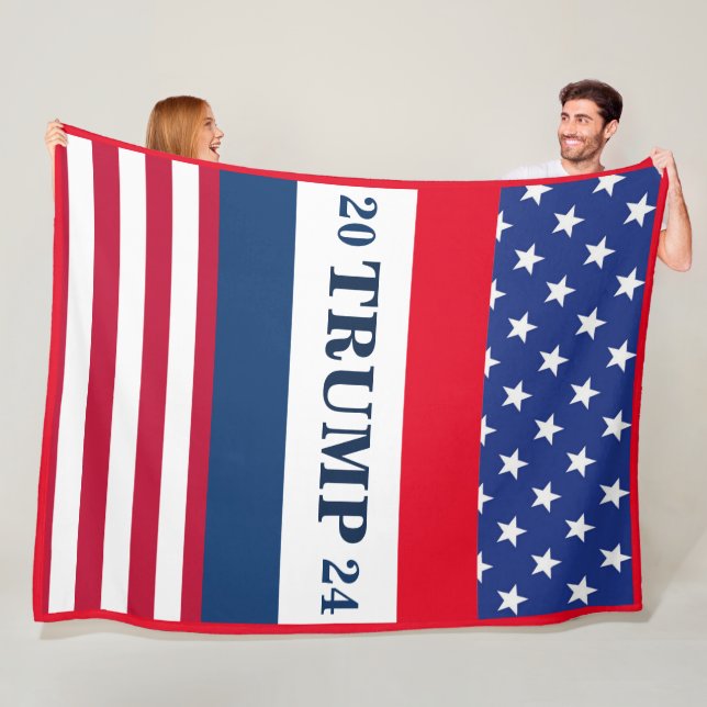 Couverture Polaire Drapeau américain Trump 2024 rouge blanc et bleu (En situation)