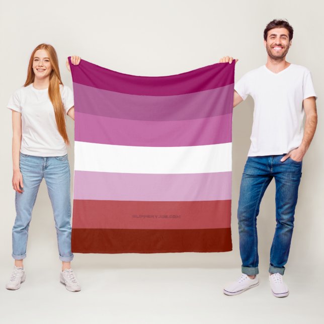 Couverture Polaire Drapeau de fierté lesbienne de SlipperyJoe féminin (En situation)