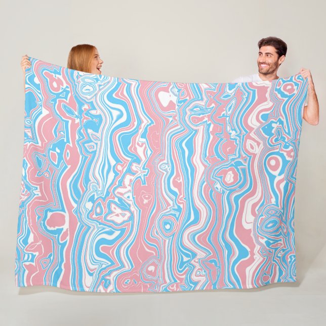 Couverture Polaire Drapeau de fierté trans Trippsy Boho Groovy Bandes (En situation)