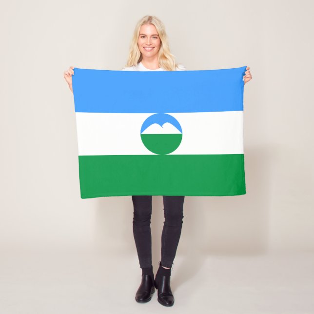 Couverture Polaire Drapeau de Kabardino Balkarie (En situation)