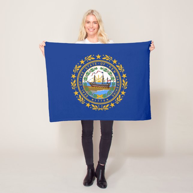 Couverture Polaire Drapeau de l'État du New Hampshire (En situation)