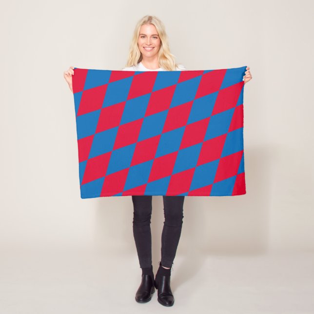 Couverture Polaire Drapeau diamant Bavière bleu et rouge Motif (En situation)