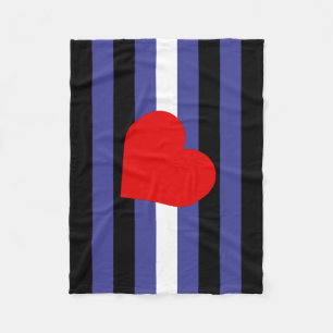 Couverture Polaire Drapeau et coeur de la Fierté en cuir