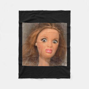 Couverture Polaire Drôle dégoûtant poupée visage mème _1