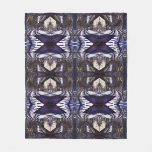 Couverture Polaire Dusting the Piano