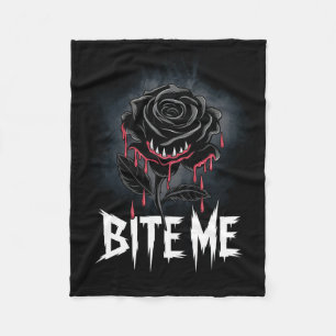 Couverture Polaire Edgy 'Bite Me' Design Rose gothique