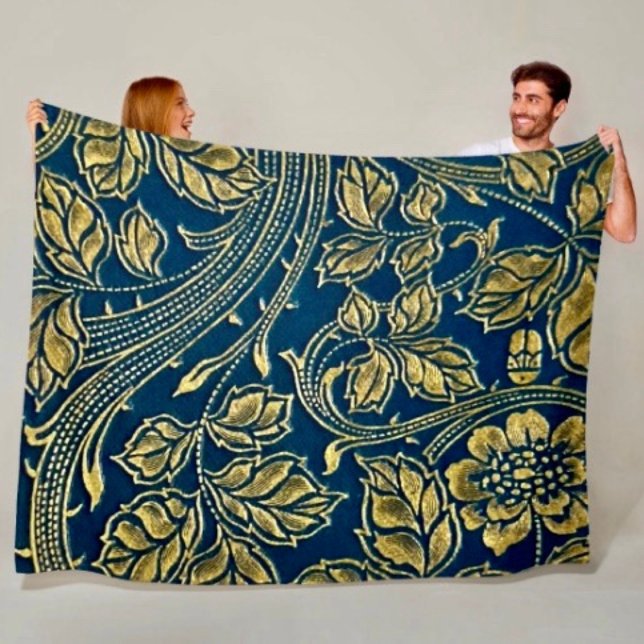 Couverture Polaire Élégance Fleur Dorée Plaid en Laine Polaire (Throw Blanket Dimensions: 54"l x 38"w Material: 100% polyester; soft touch. 
)