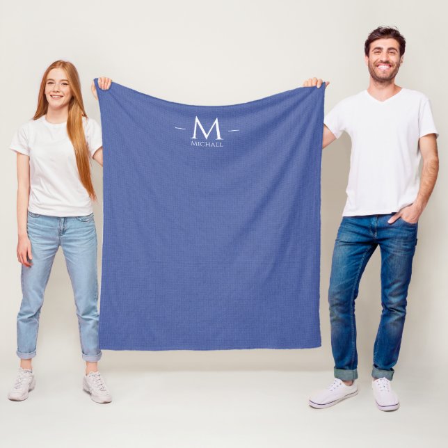 Couverture Polaire Élégant Monogramme bleu Modèle personnalisé Moyen (En situation)