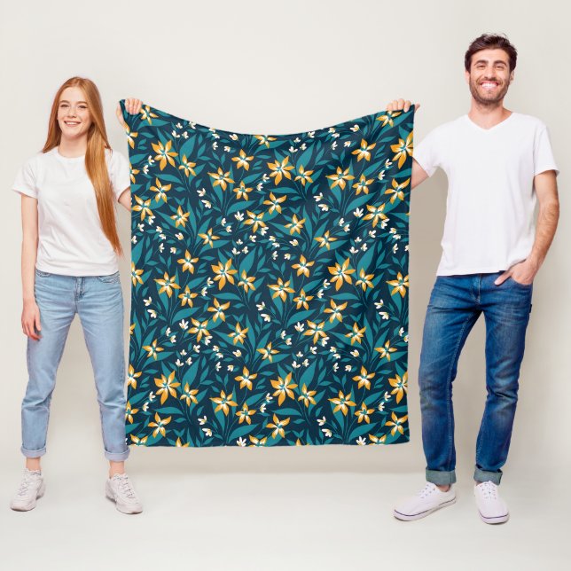 Couverture Polaire Elegant Yellow Flower Pattern in Dark Green Leaves (En situation)