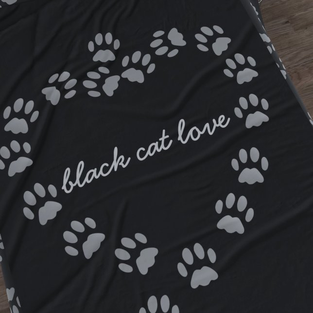 Couverture Polaire Empreintes de pattes Coeur Gros animal de compagni (Add your name or your cat's to this large fleece blanket. Suitable for snuggles any time of year)