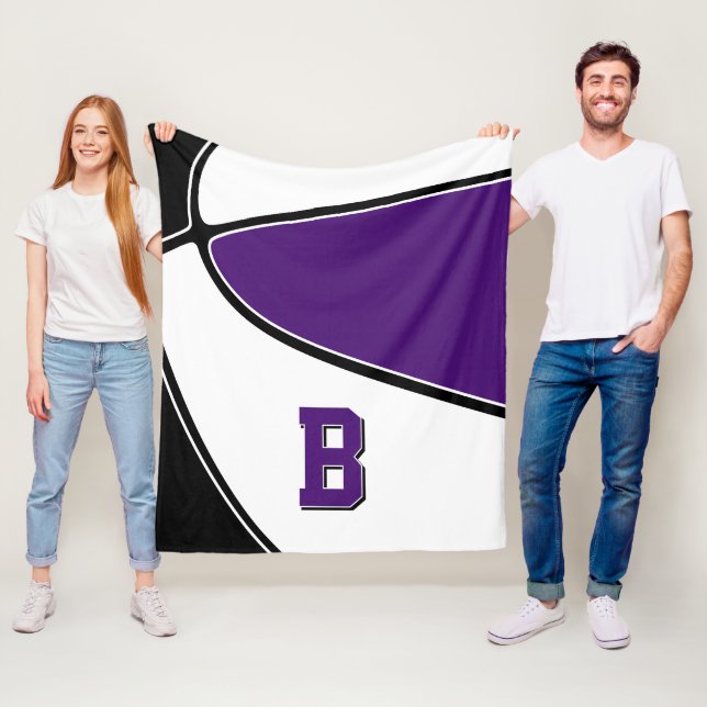 Couverture Polaire équipe de basket-ball violet noir couleurs garçons (En situation)