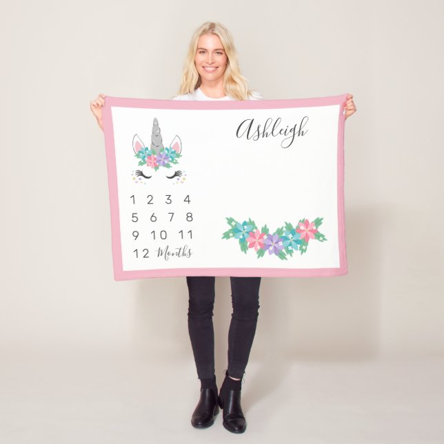 Couverture Polaire Étape importante mensuelle de bébé floral de (En situation)