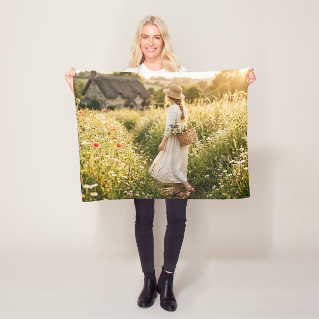Couverture Polaire Femme dans un champ de blé (En situation)