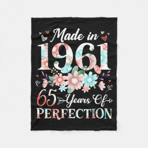 Couverture Polaire femme de 65 ans fabriquée en 1961 florale 65e anni