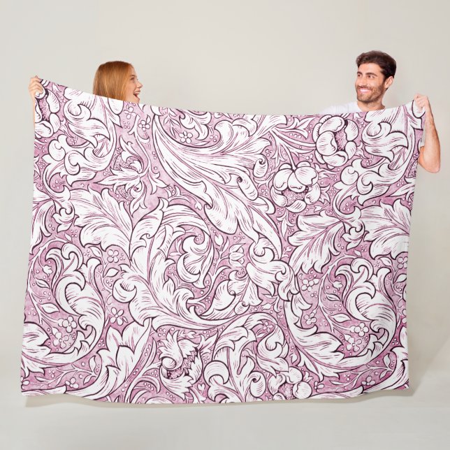 Couverture Polaire Feuillage baroque orné rose  (En situation)