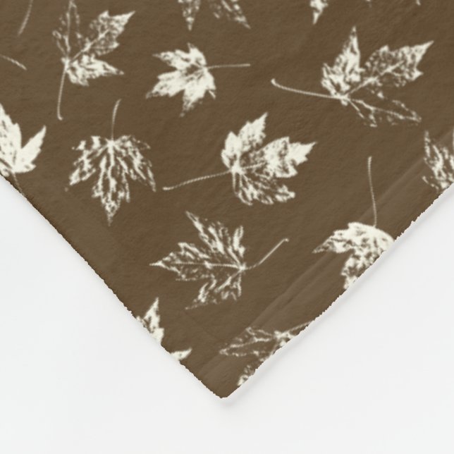 Couverture Polaire Feuilles d'érable d'automne sur brun - motif sans  (Coin)